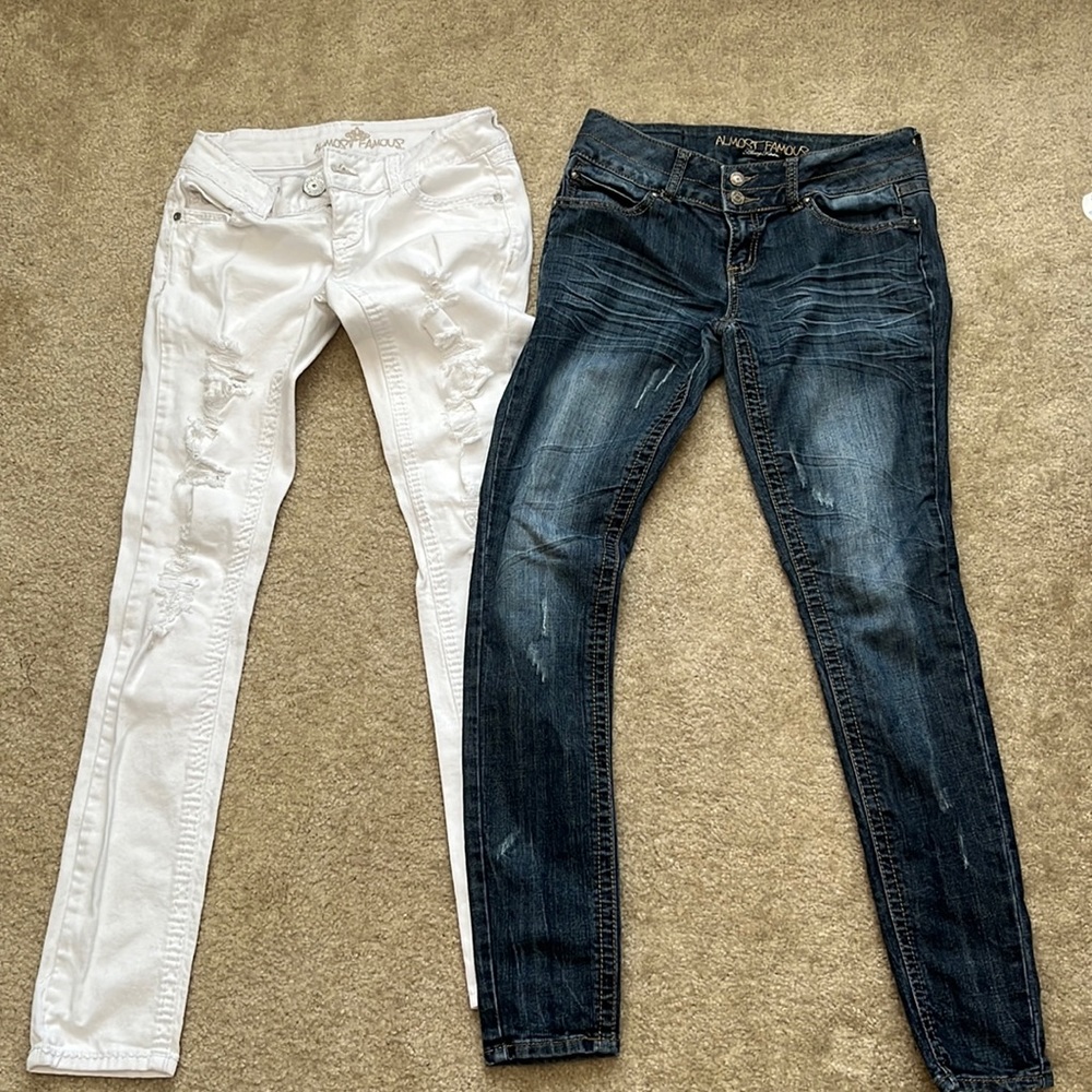 Almost Famous Skinny Jeans lot